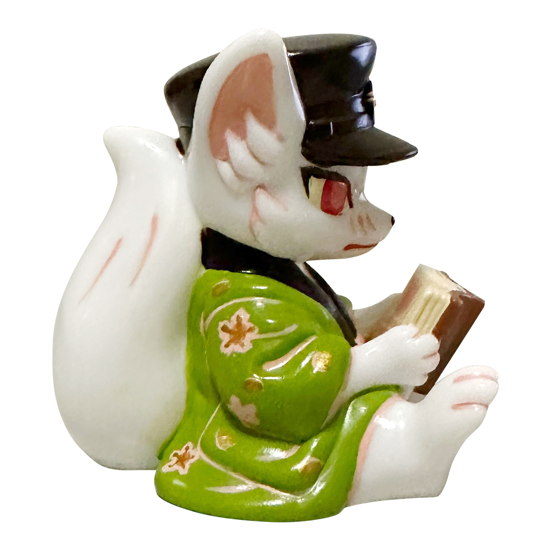 Reading fox-Sakura by Genkosha Jungle Show Exclusive