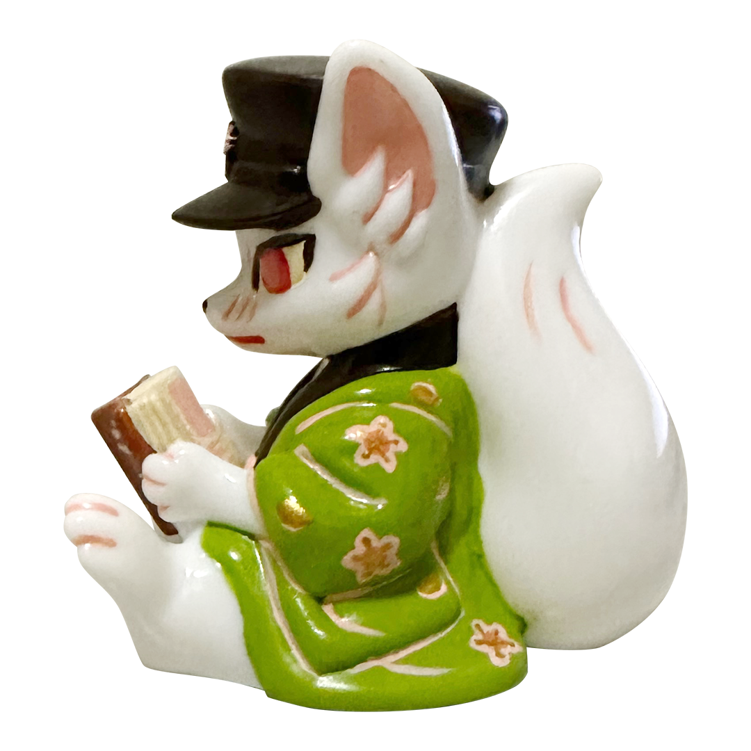 Reading fox-Sakura by Genkosha Jungle Show Exclusive