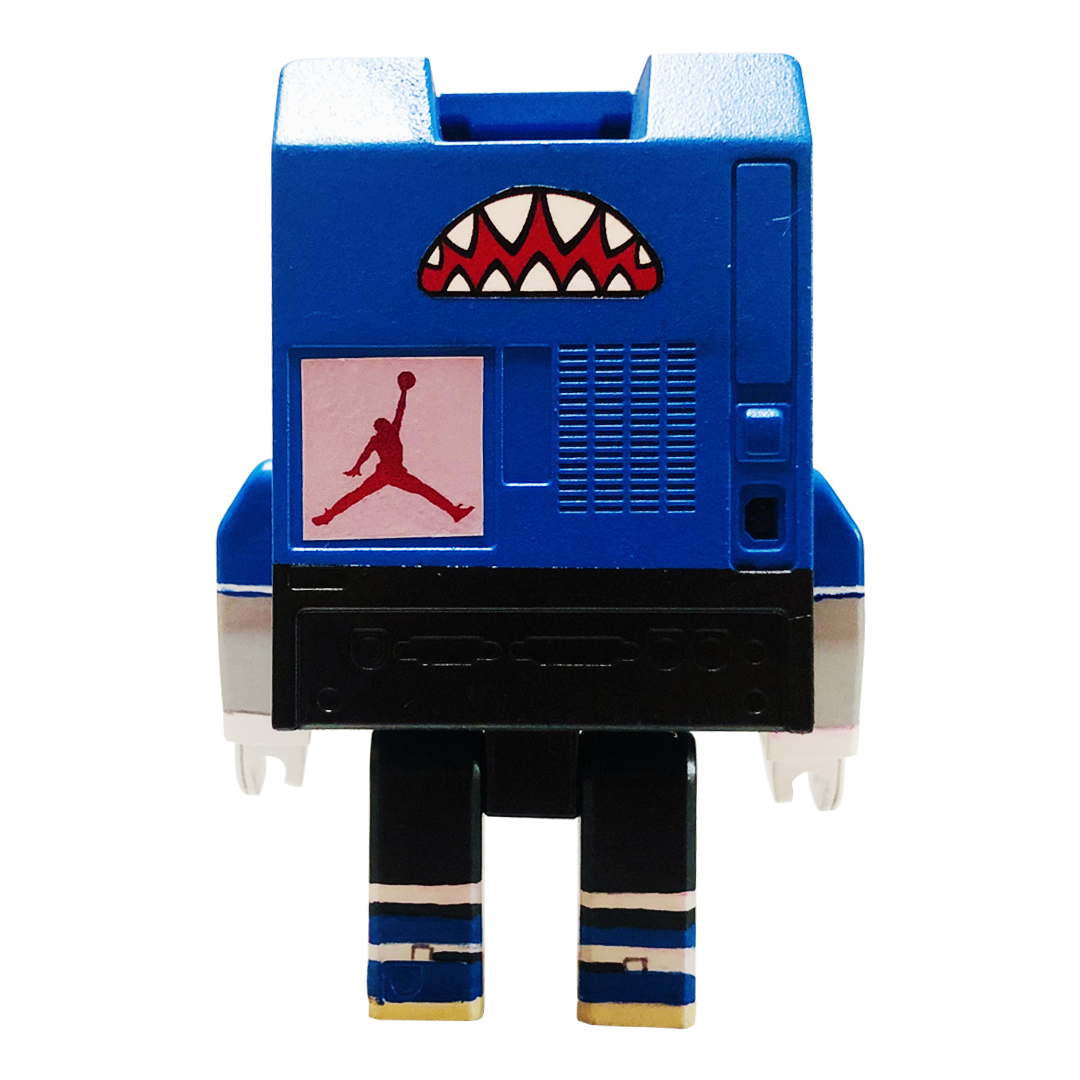 SNKRBOT JTS-001 by Kwestone